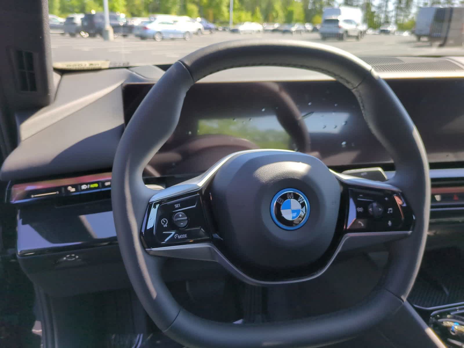 2024 BMW i5 eDrive40 18