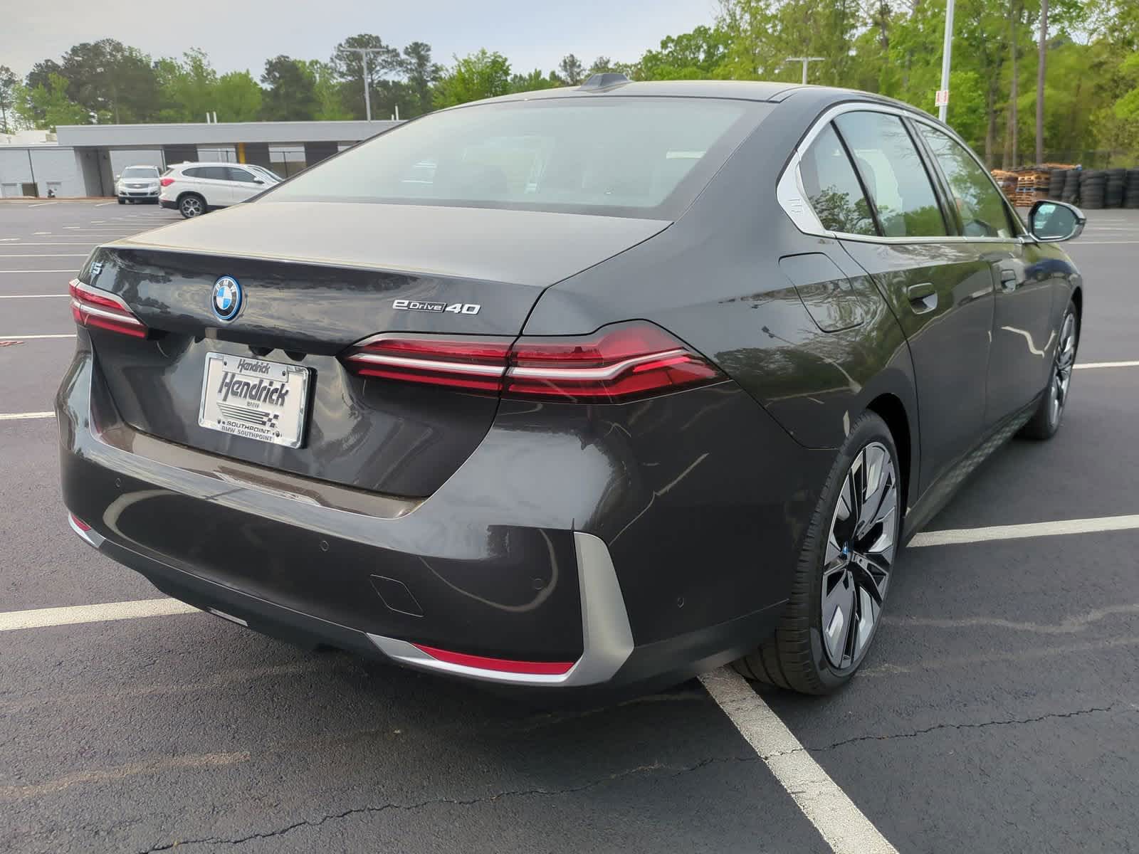 2024 BMW i5 eDrive40 10