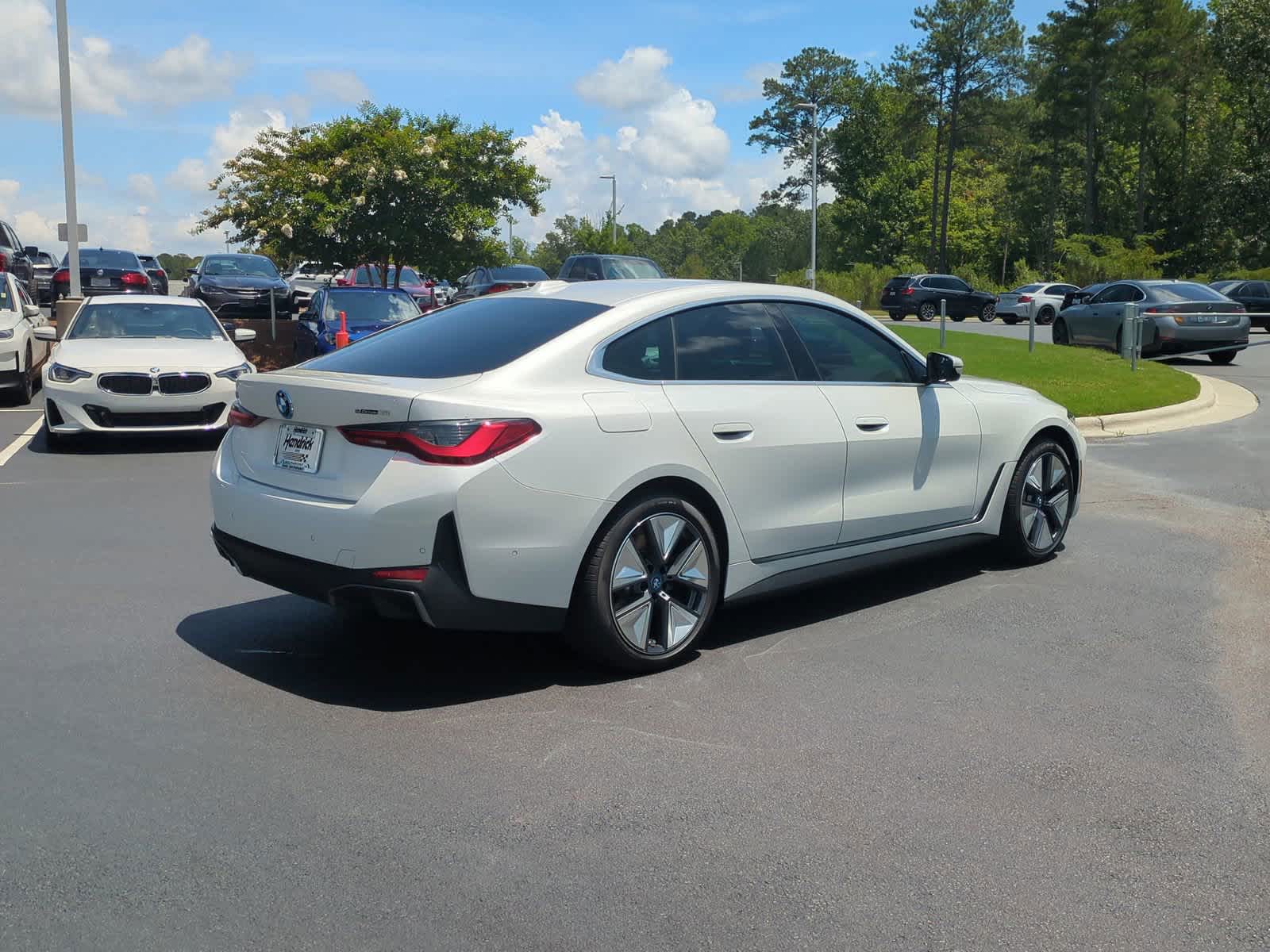 2024 BMW i4 eDrive35 10