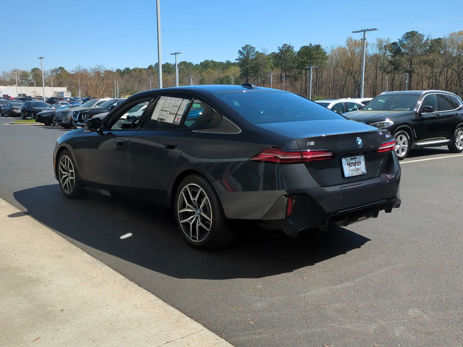 2024 BMW i5 M60 8