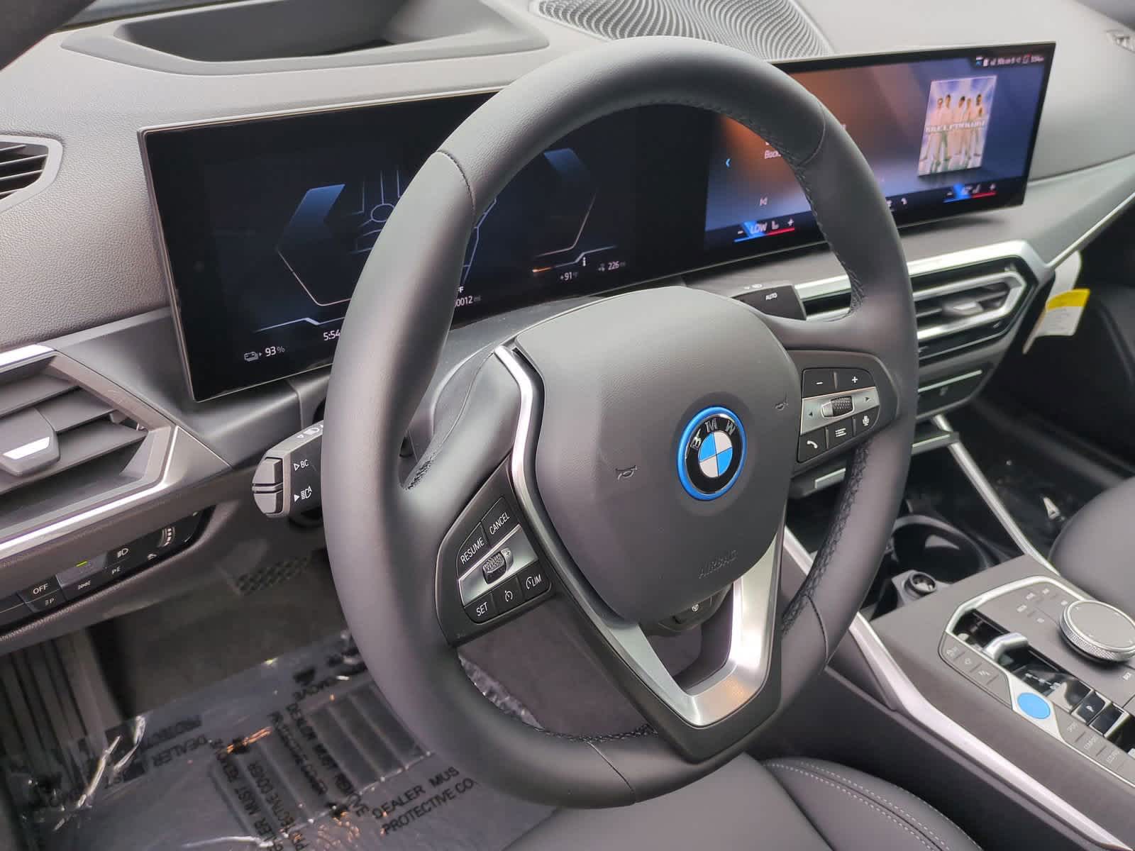 2024 BMW i4 xDrive40 18