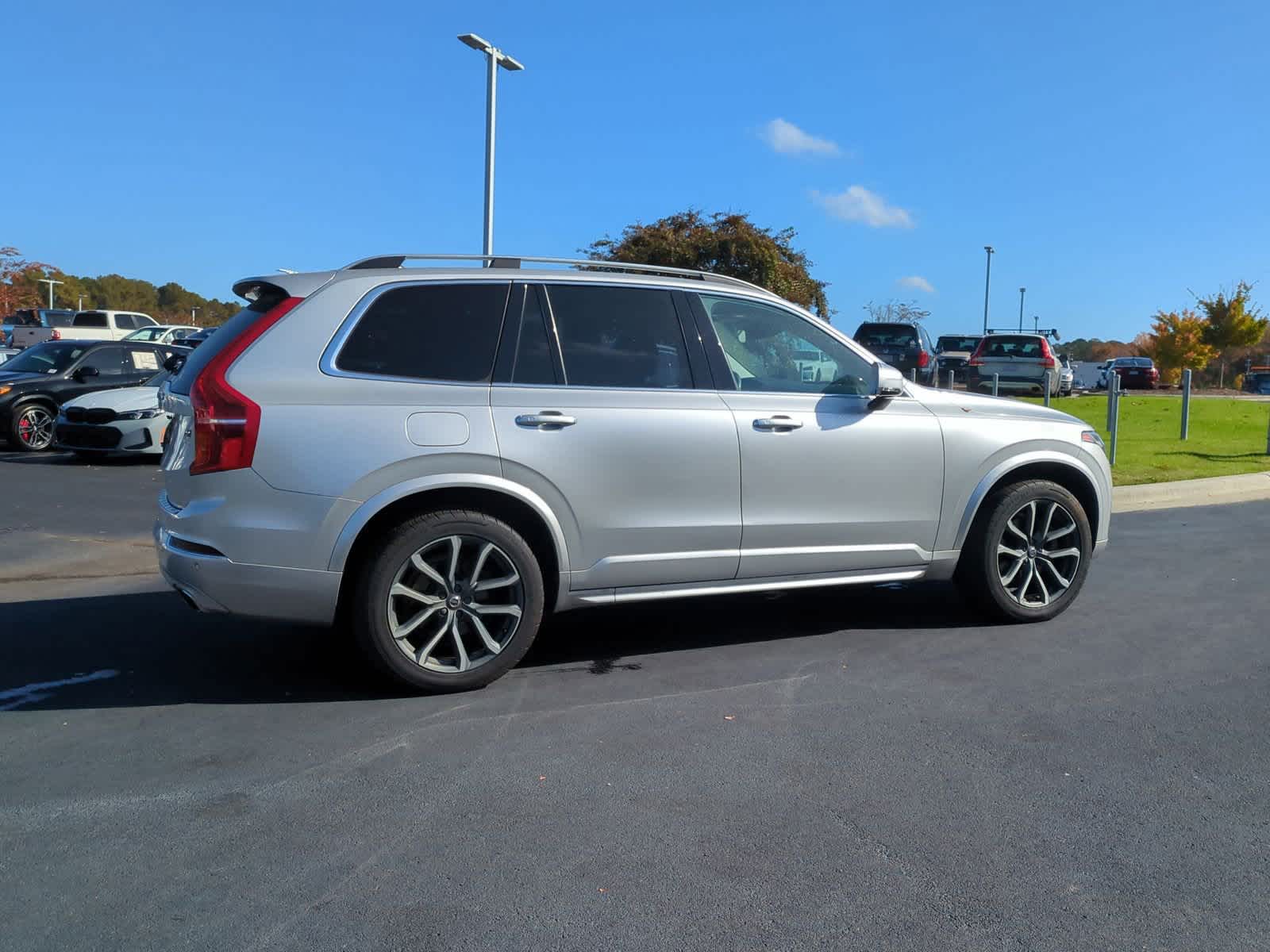 2017 Volvo XC90 Momentum 9