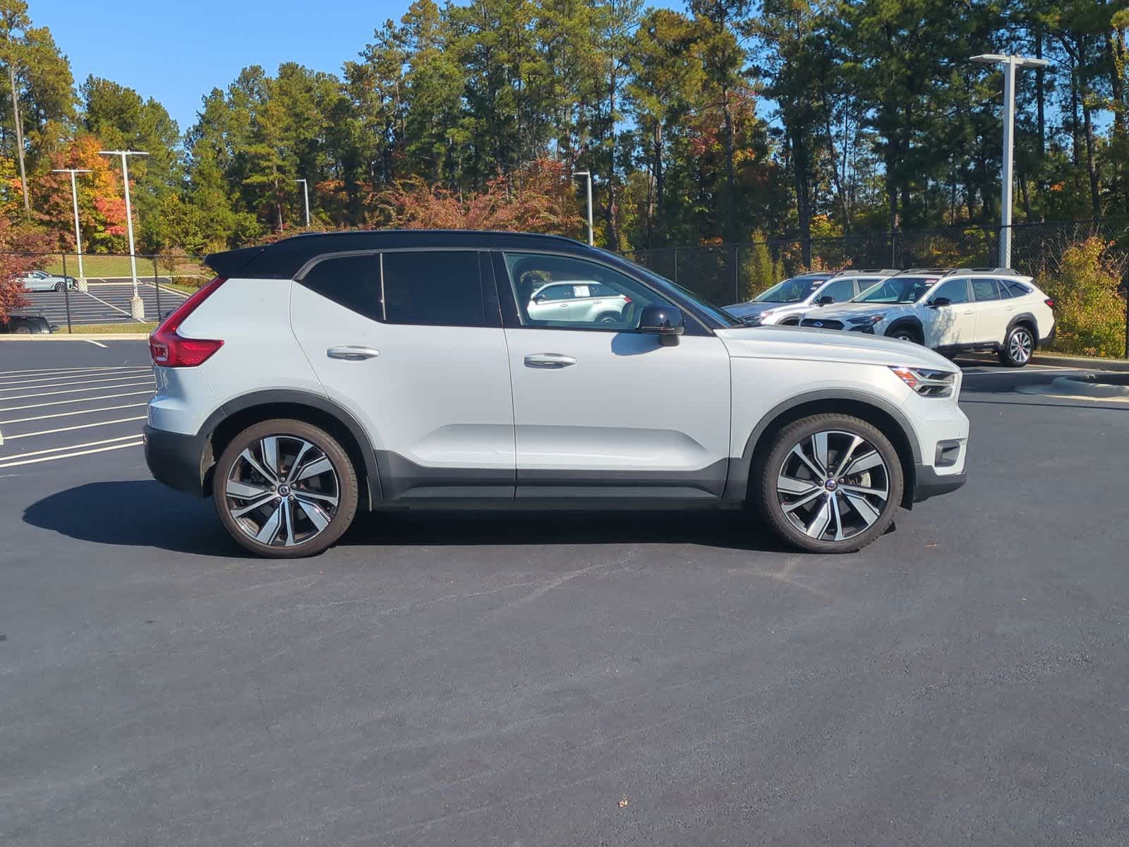 2021 Volvo XC40 4DR EAWD P8 RECHA 11