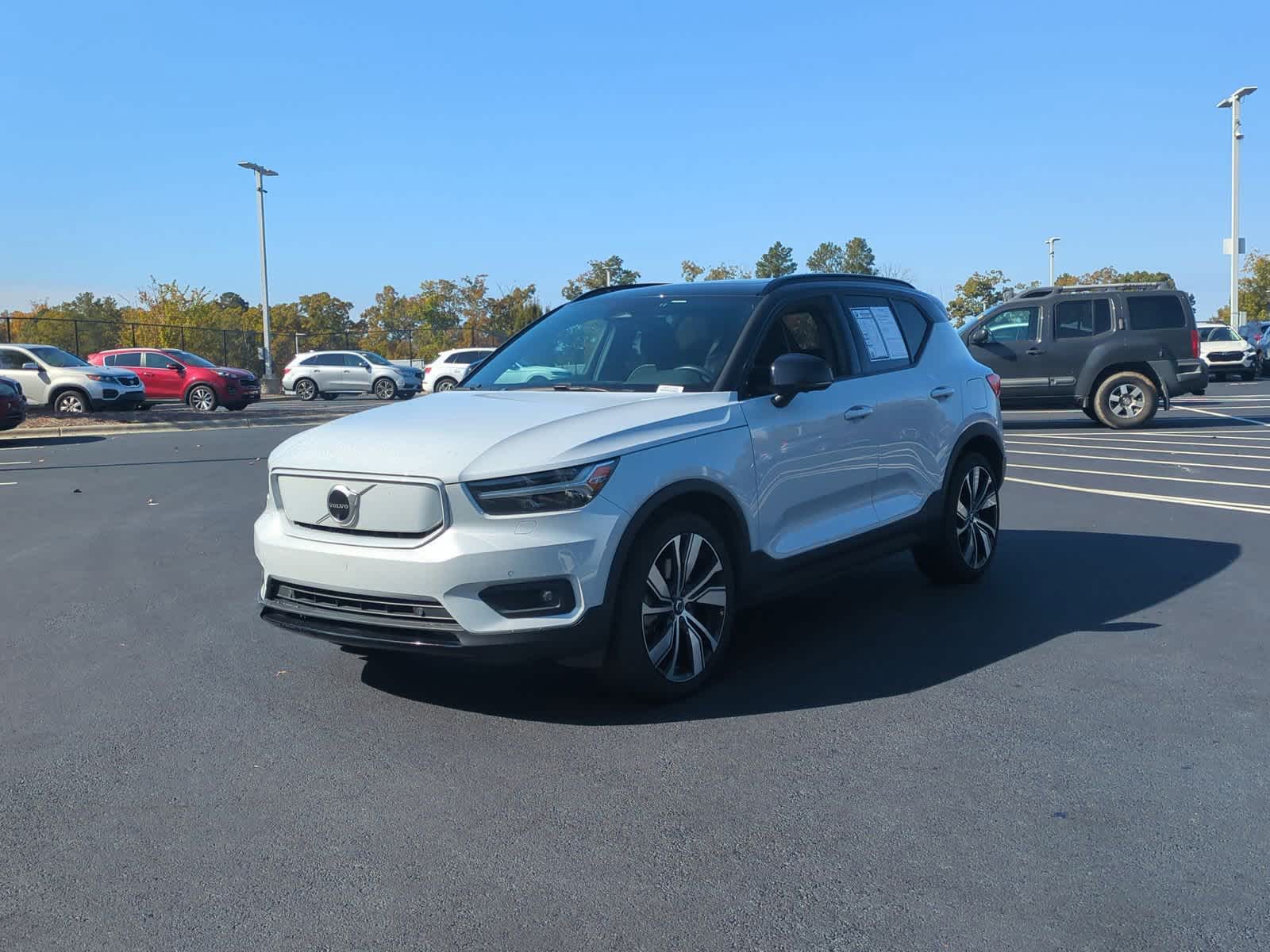 2021 Volvo XC40 4DR EAWD P8 RECHA 4