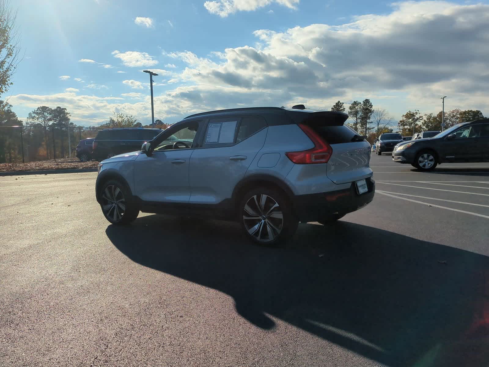 2021 Volvo XC40 4DR EAWD P8 RECHA 8