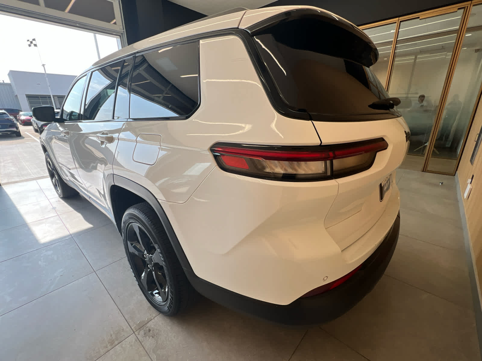 2023 Jeep Grand Cherokee L Altitude - 2