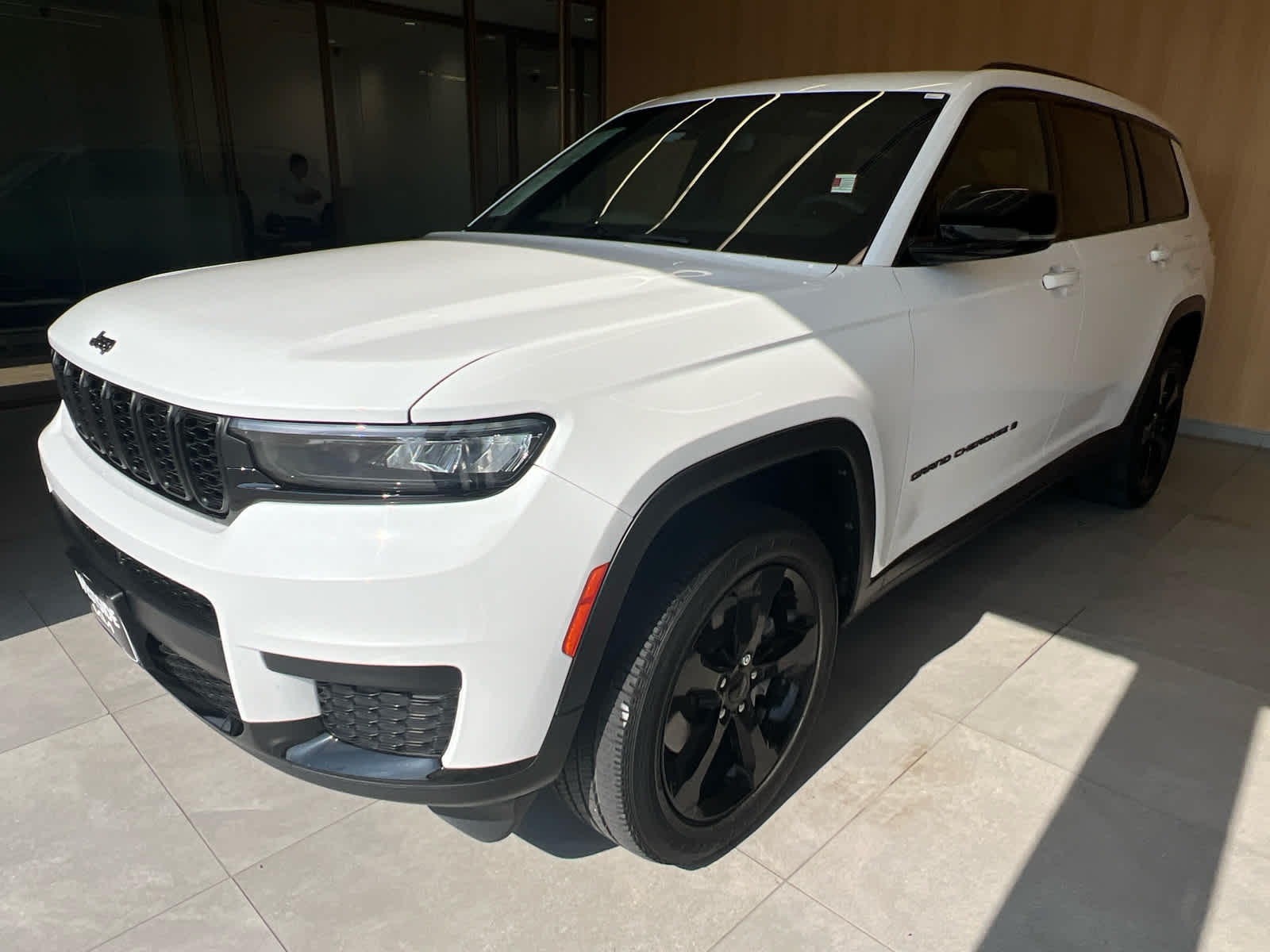 2023 Jeep Grand Cherokee L Altitude - 1
