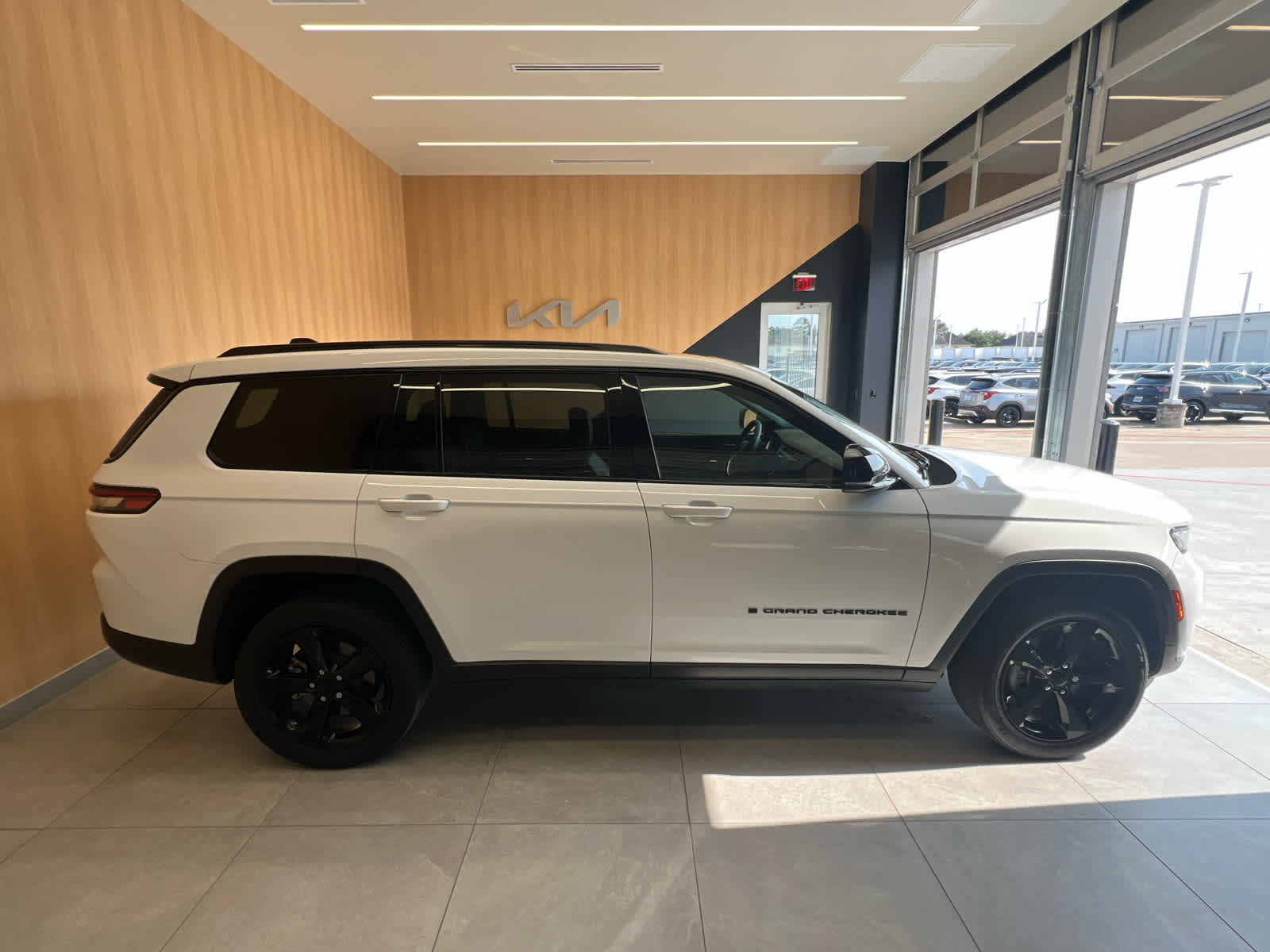2023 Jeep Grand Cherokee L Altitude - 4