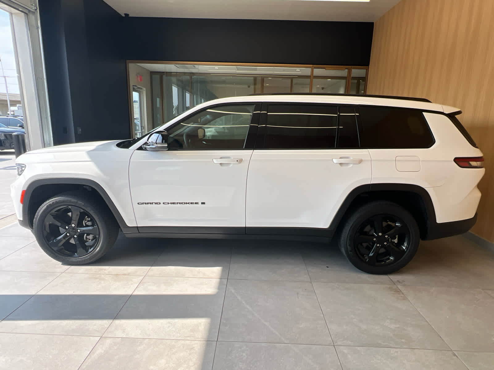 2023 Jeep Grand Cherokee L Altitude - 6