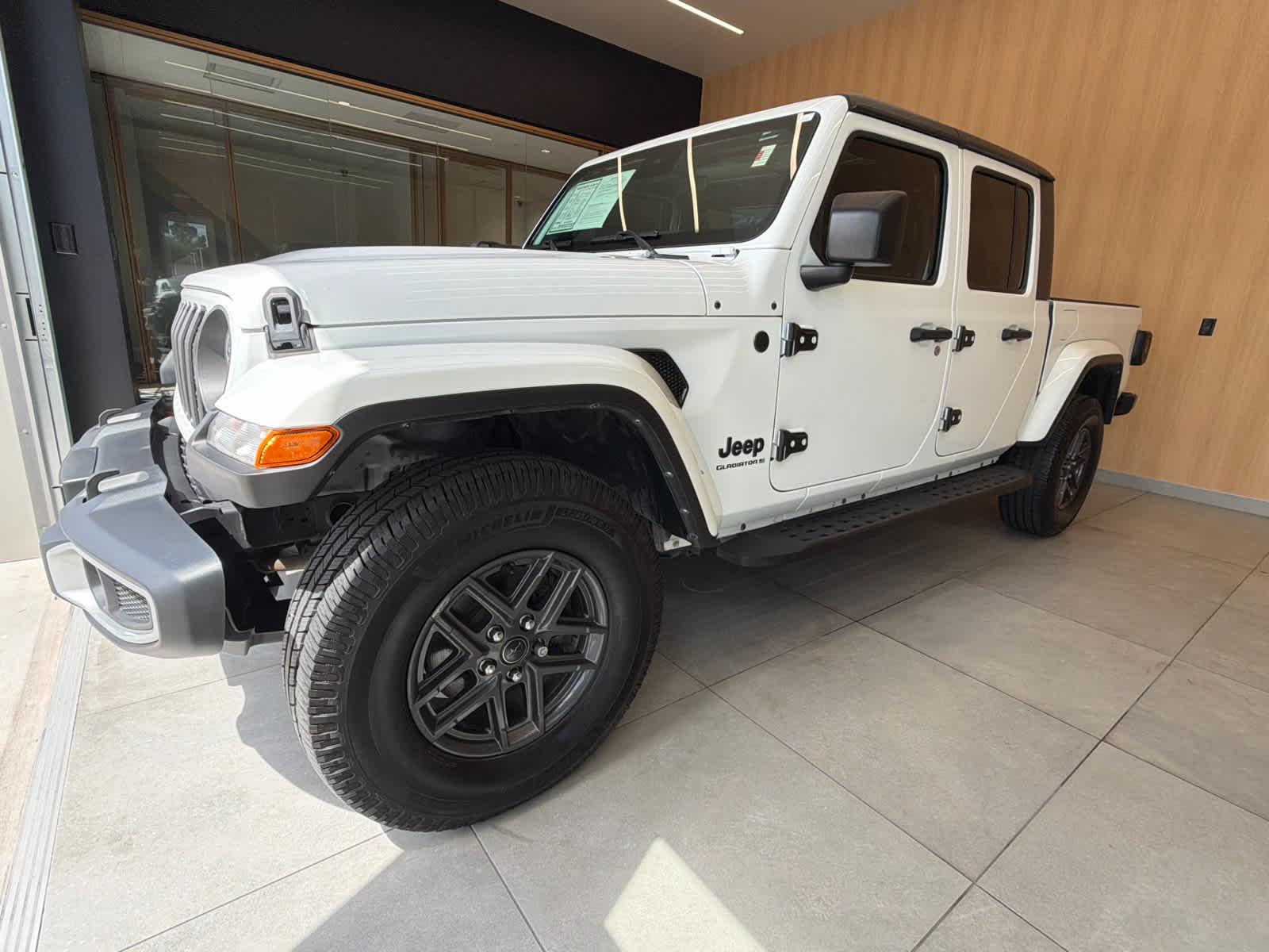2024 Jeep Gladiator Sport S - 1
