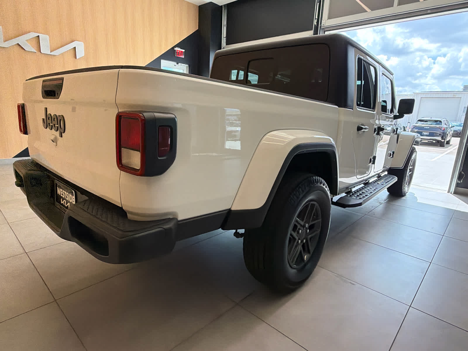 2024 Jeep Gladiator Sport S - 3