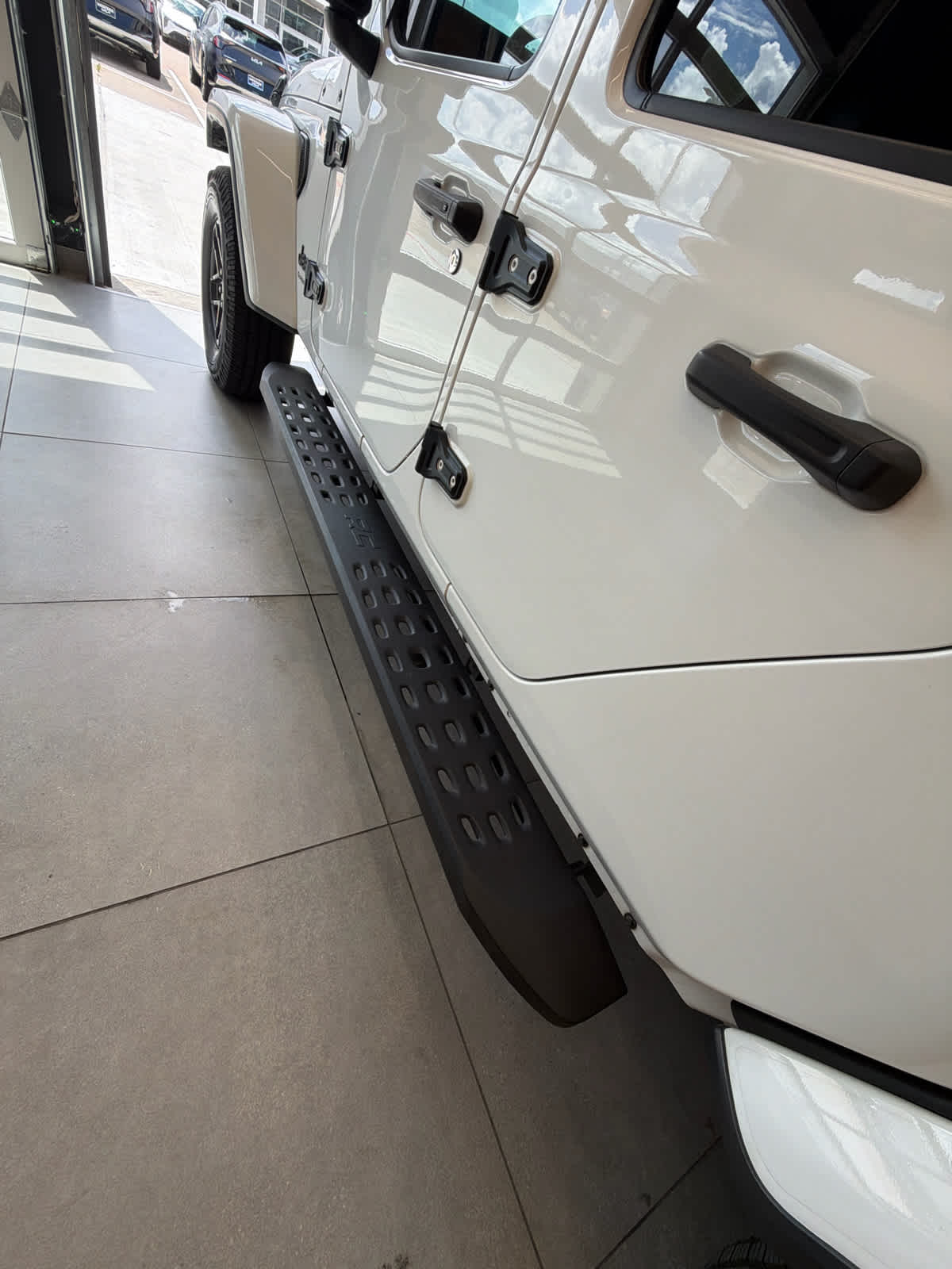 2024 Jeep Gladiator Sport S - 11