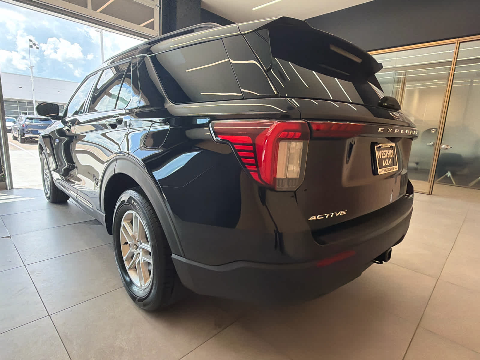 2026 Ford Explorer Active w/200A Pkg - 2