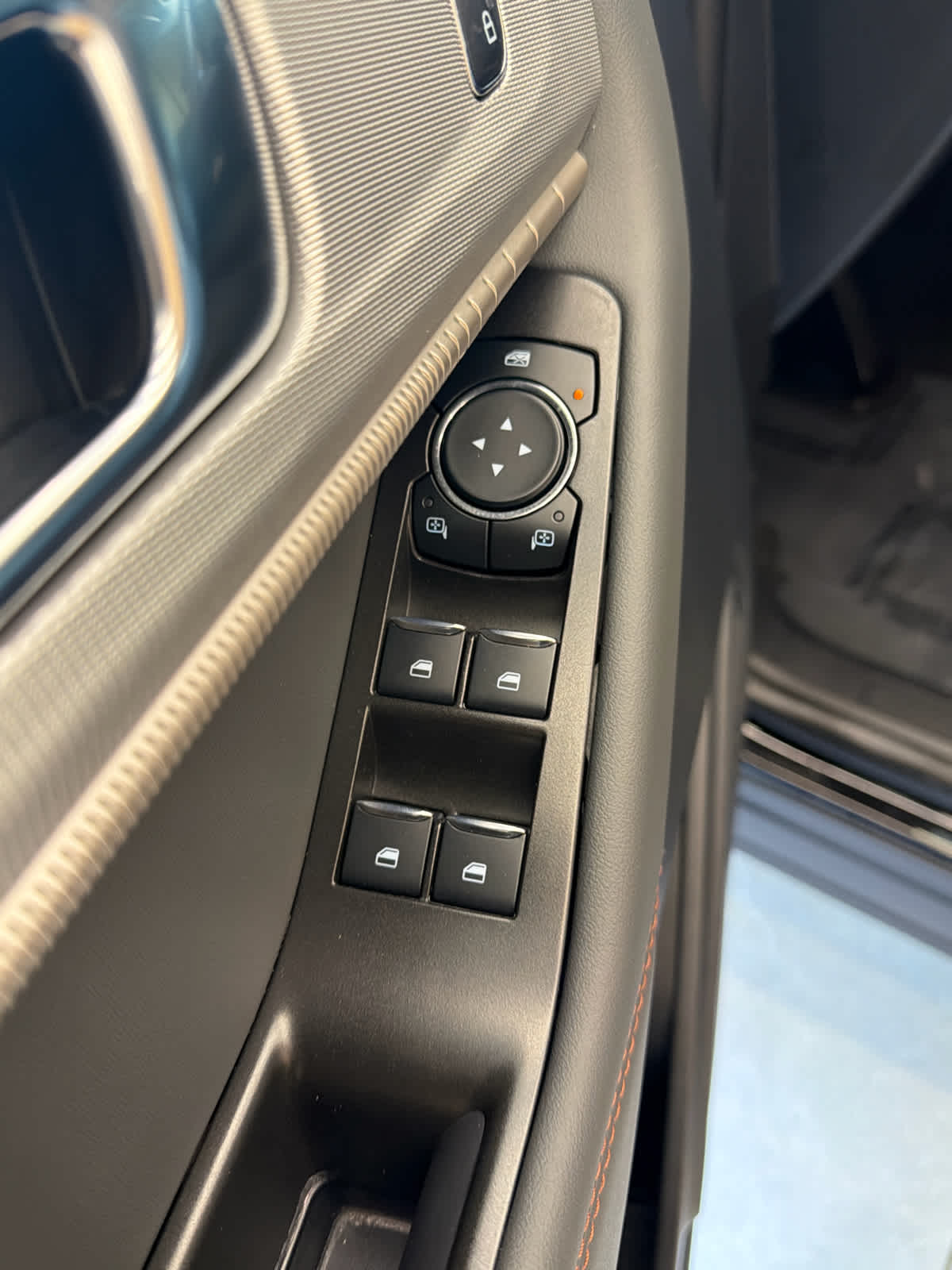 2026 Ford Explorer Active w/200A Pkg - 11