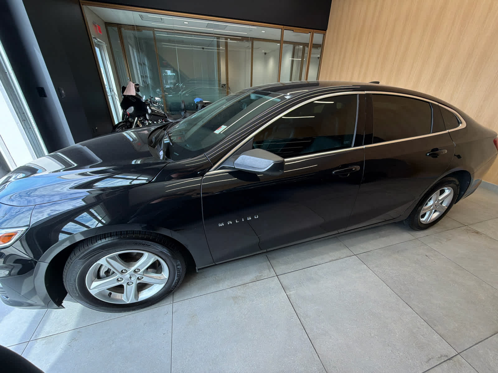 2023 Chevrolet Malibu photo 7 of 27