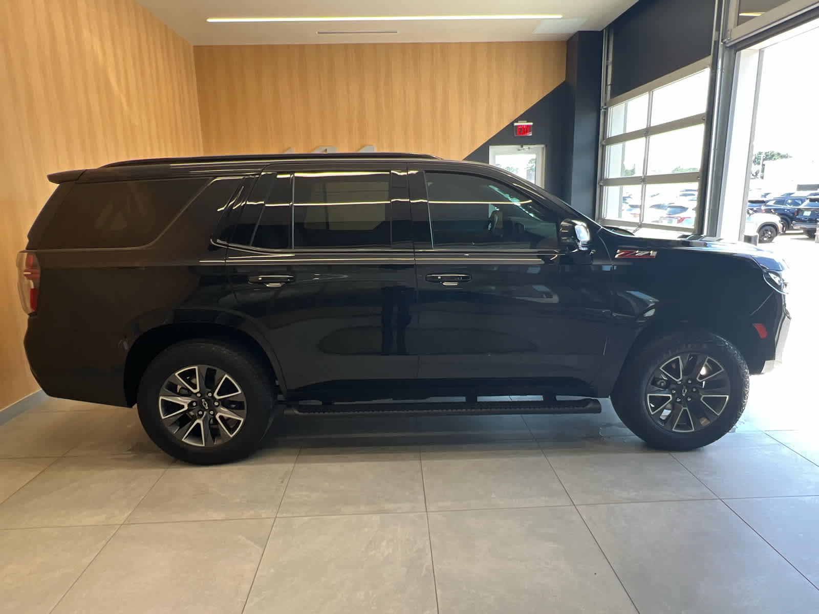 2024 Chevrolet Tahoe Z71 - 4