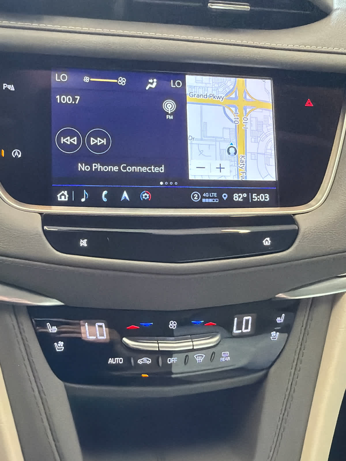 2024 Cadillac XT5 FWD Premium Luxury Crystal White Tricoat at Texan GMC Buick
