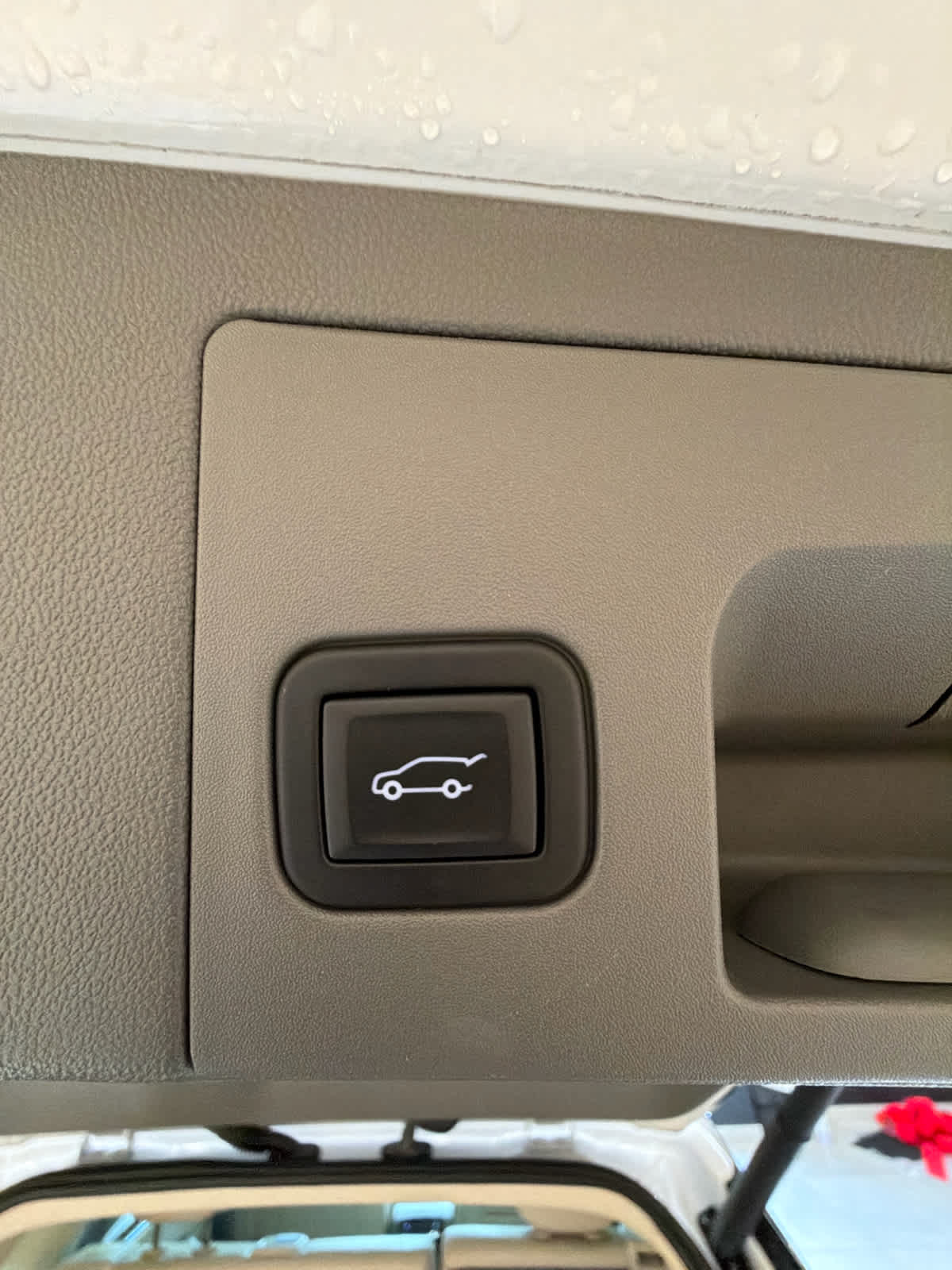 2024 Cadillac XT5 FWD Premium Luxury Crystal White Tricoat at Texan GMC Buick