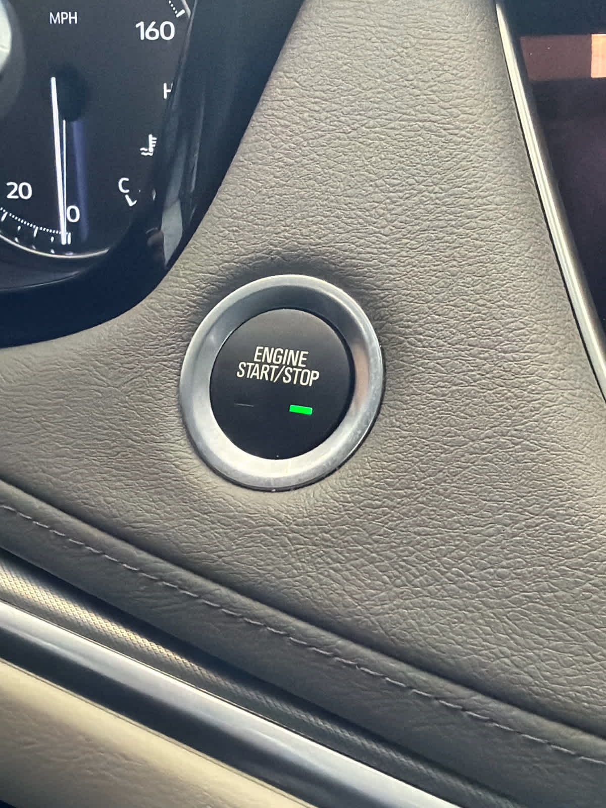2024 Cadillac XT5 FWD Premium Luxury Crystal White Tricoat at Texan GMC Buick