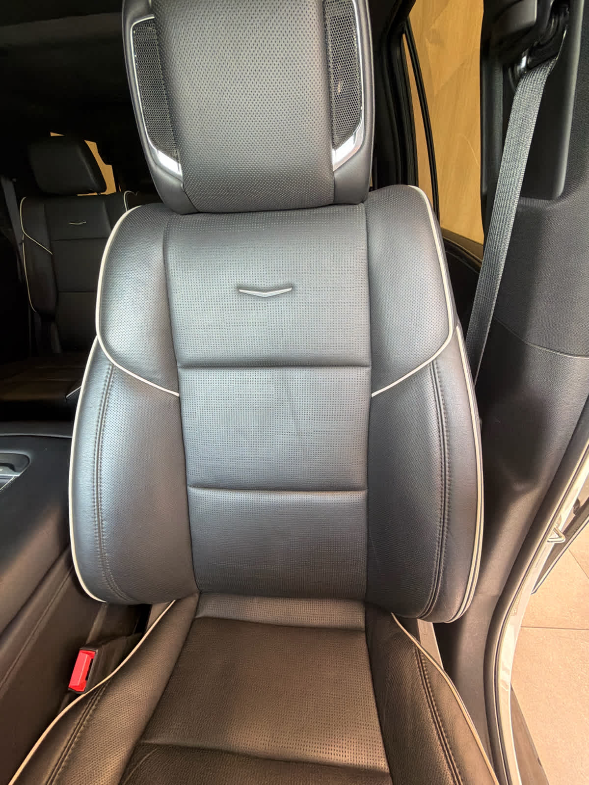 2022 Cadillac Escalade Premium Luxury Crystal White Tricoat at Davis Chevrolet