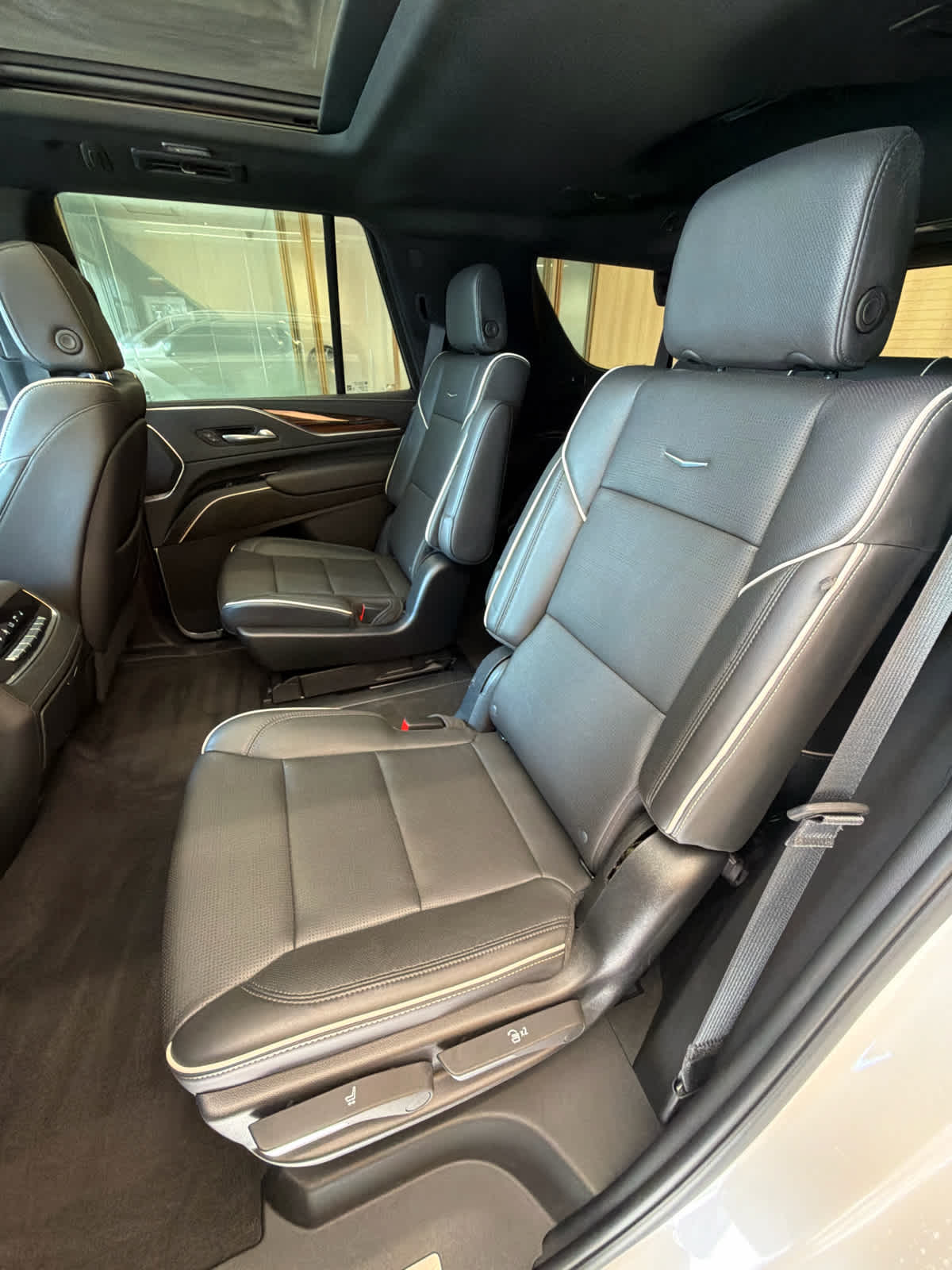 2022 Cadillac Escalade Premium Luxury Crystal White Tricoat at Davis Chevrolet