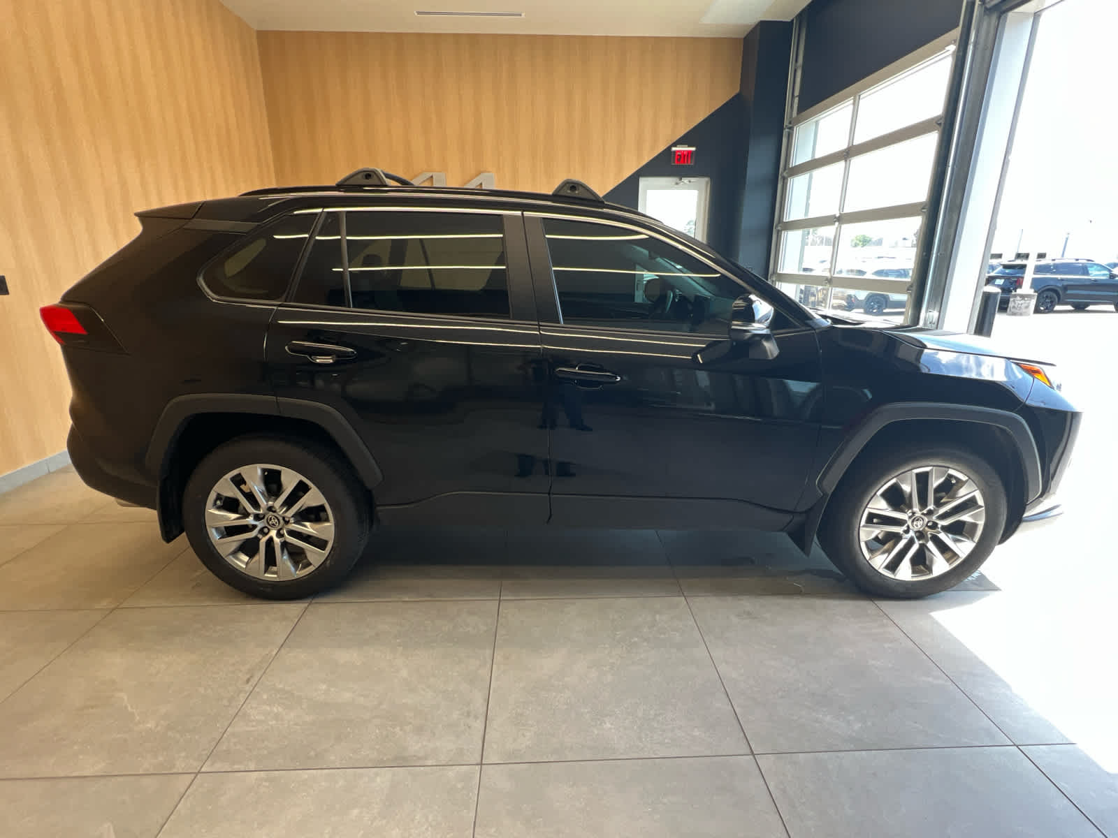 2024 Toyota RAV4 XLE Premium - 4