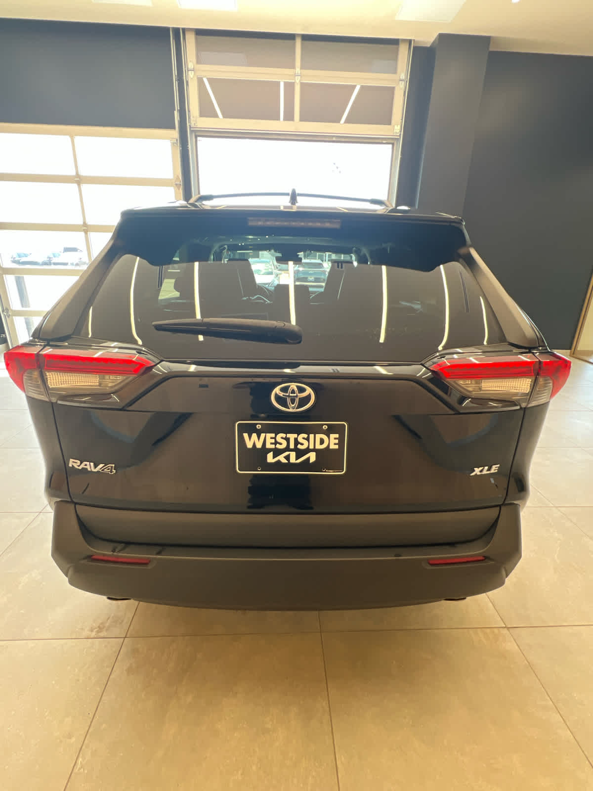 2024 Toyota RAV4 XLE Premium - 7