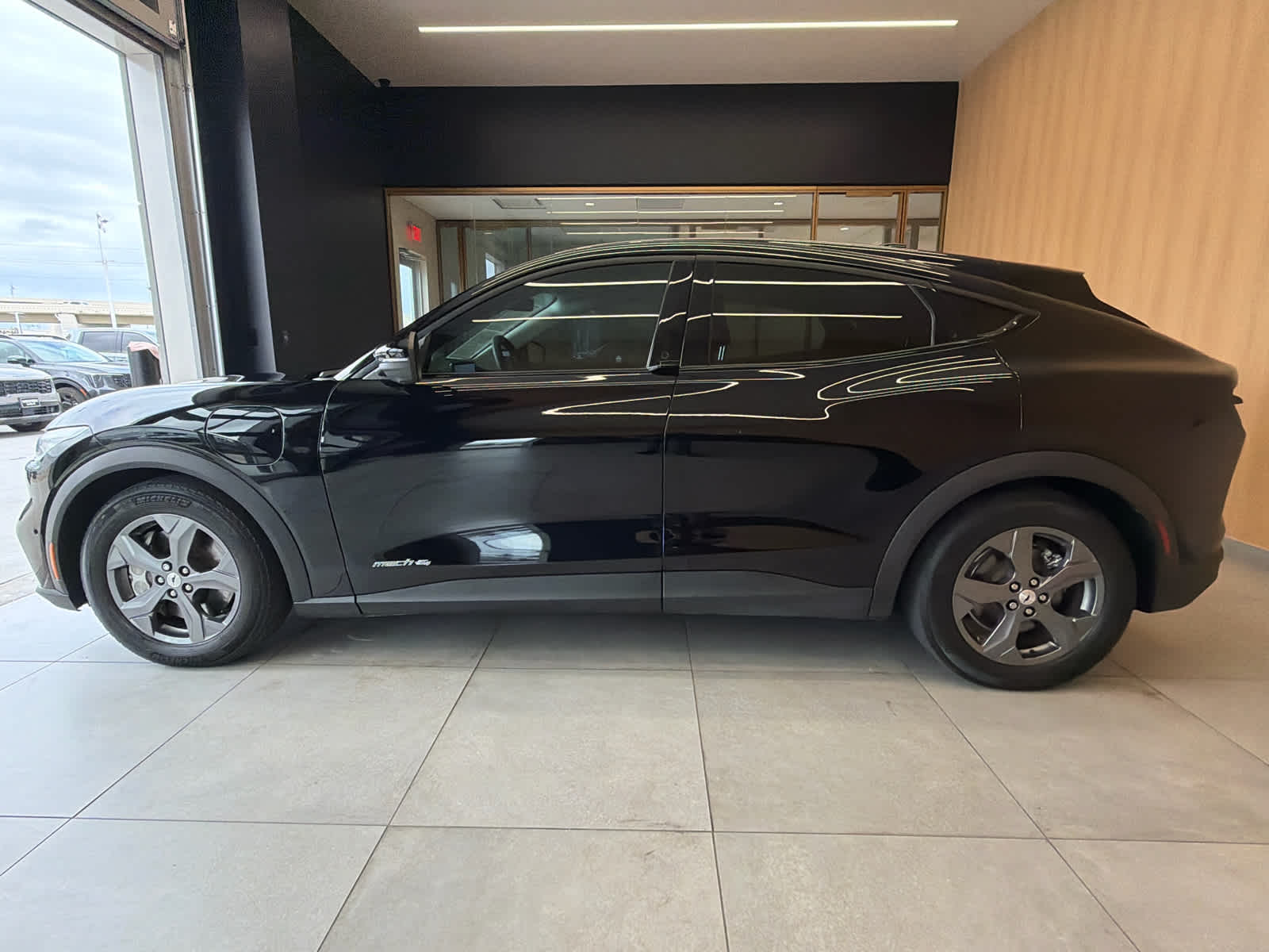 2023 Ford Mustang Mach-E photo 7 of 32