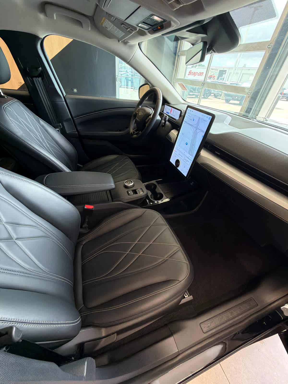2023 Ford Mustang Mach-E photo 29 of 32
