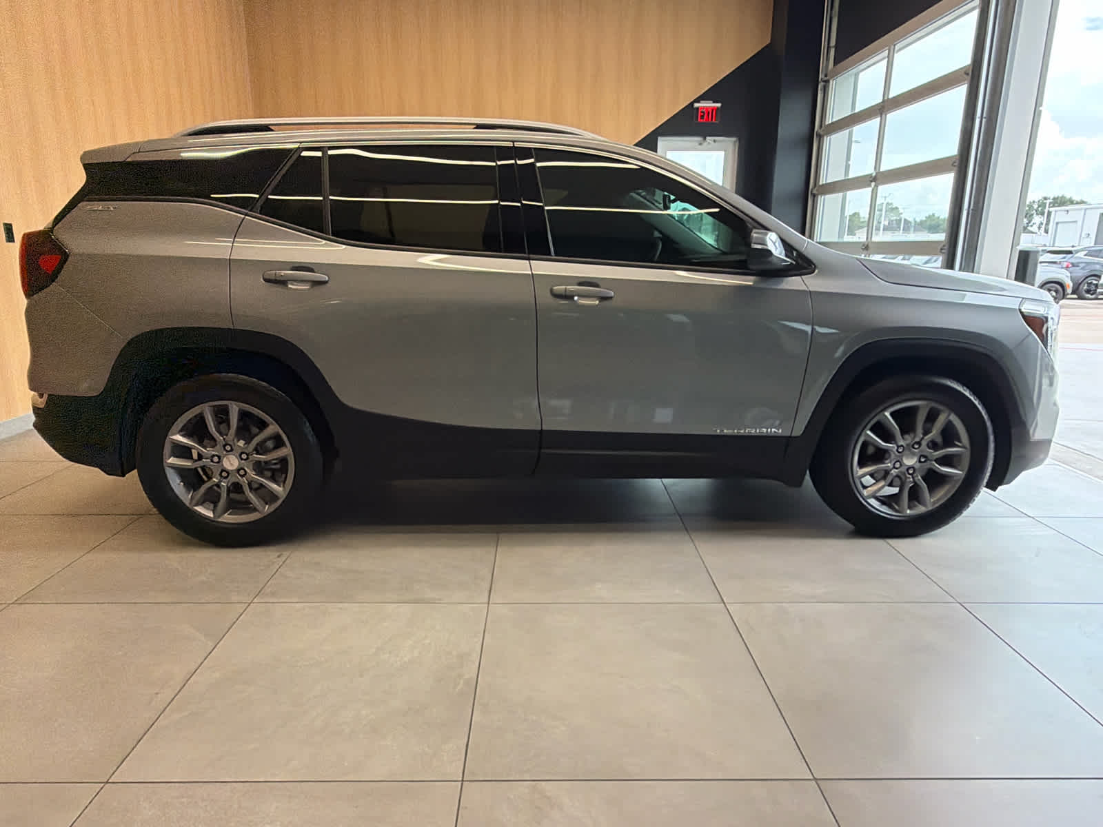 2024 GMC Terrain SLT Sterling Metallic at Tomball Ford