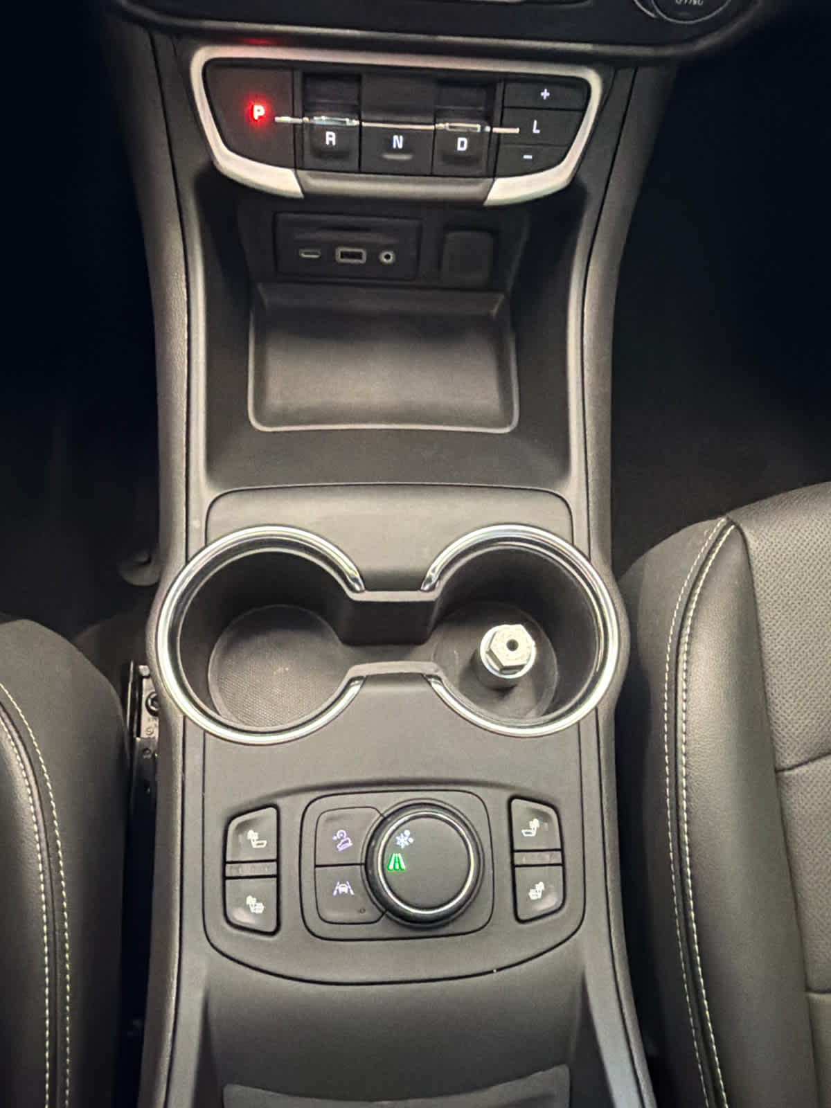 2024 GMC Terrain SLT Sterling Metallic at Tomball Ford