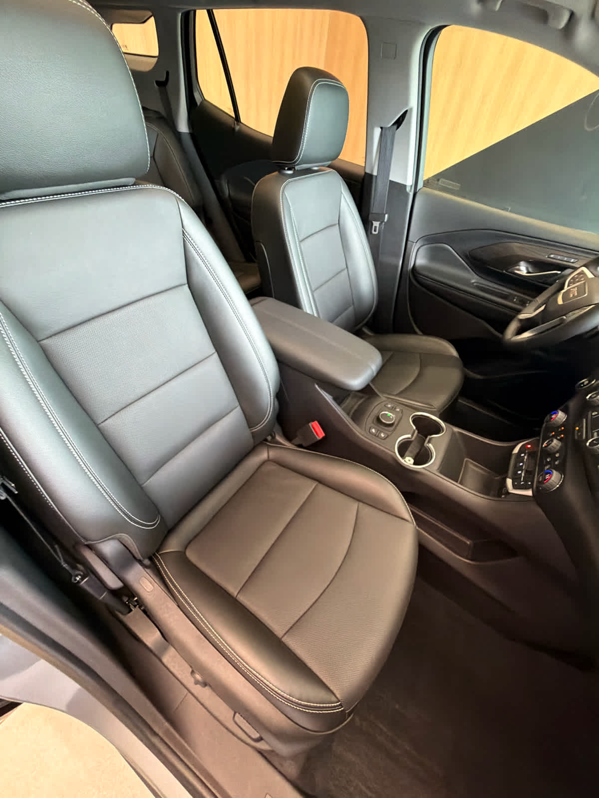 2024 GMC Terrain SLT Sterling Metallic at Tomball Ford