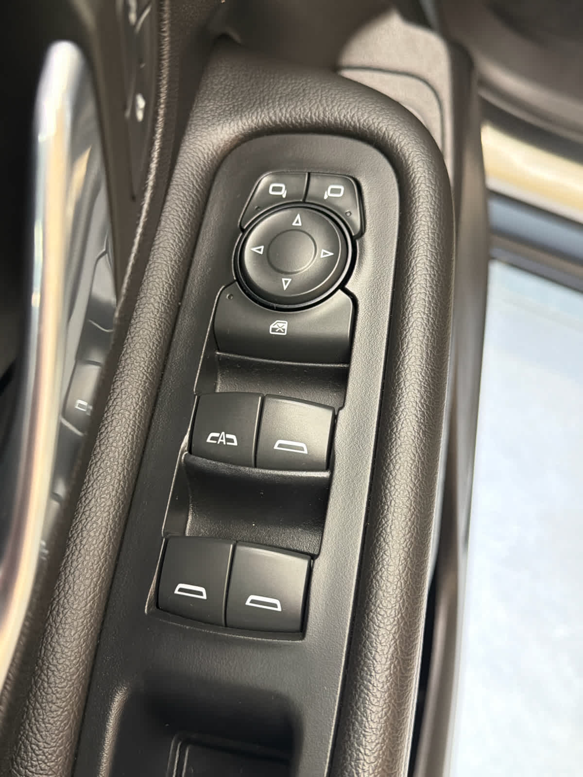 2023 GMC Terrain photo 12 of 37