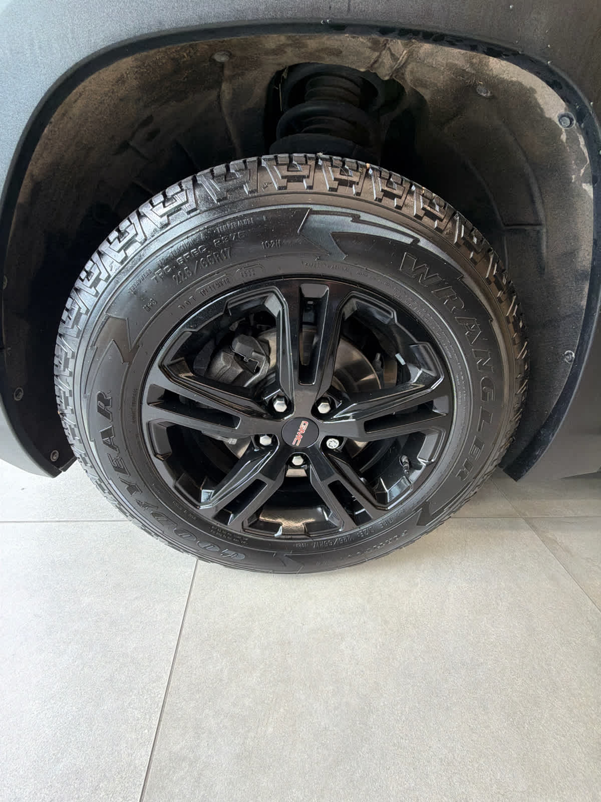 2023 GMC Terrain photo 10 of 37