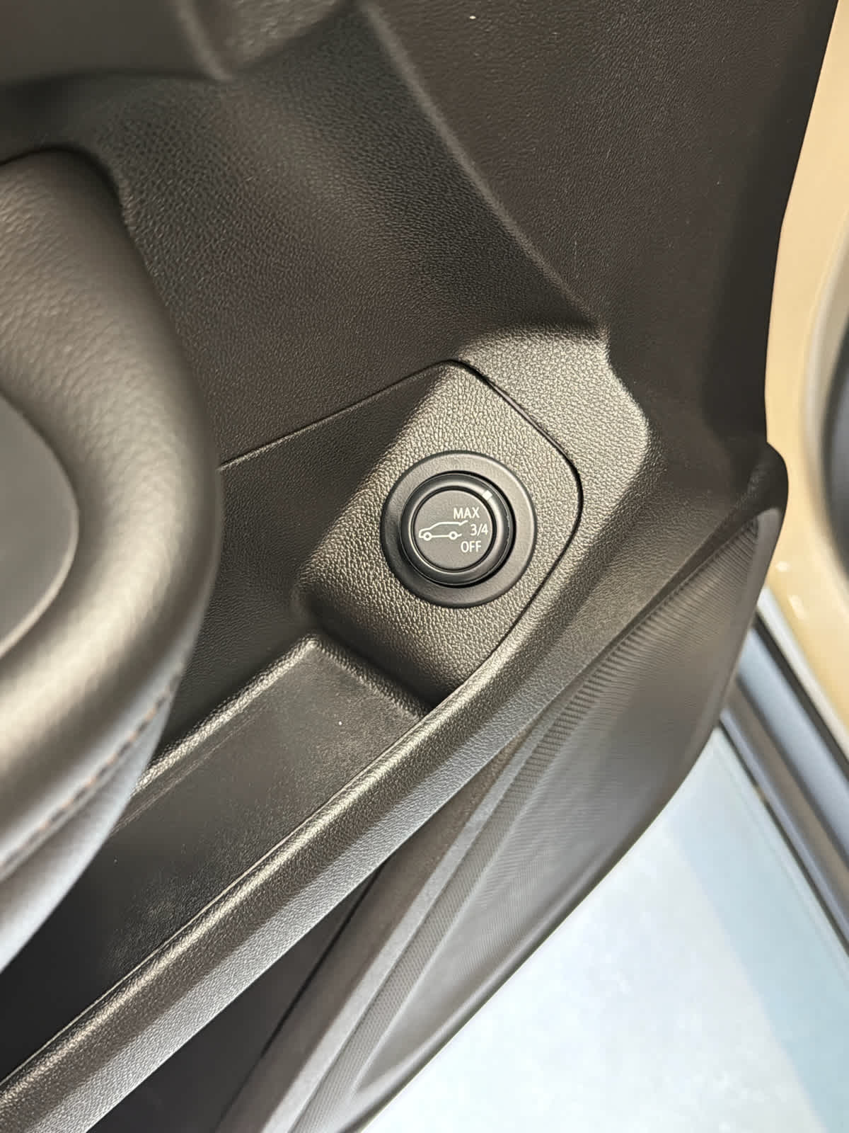 2023 GMC Terrain photo 14 of 37