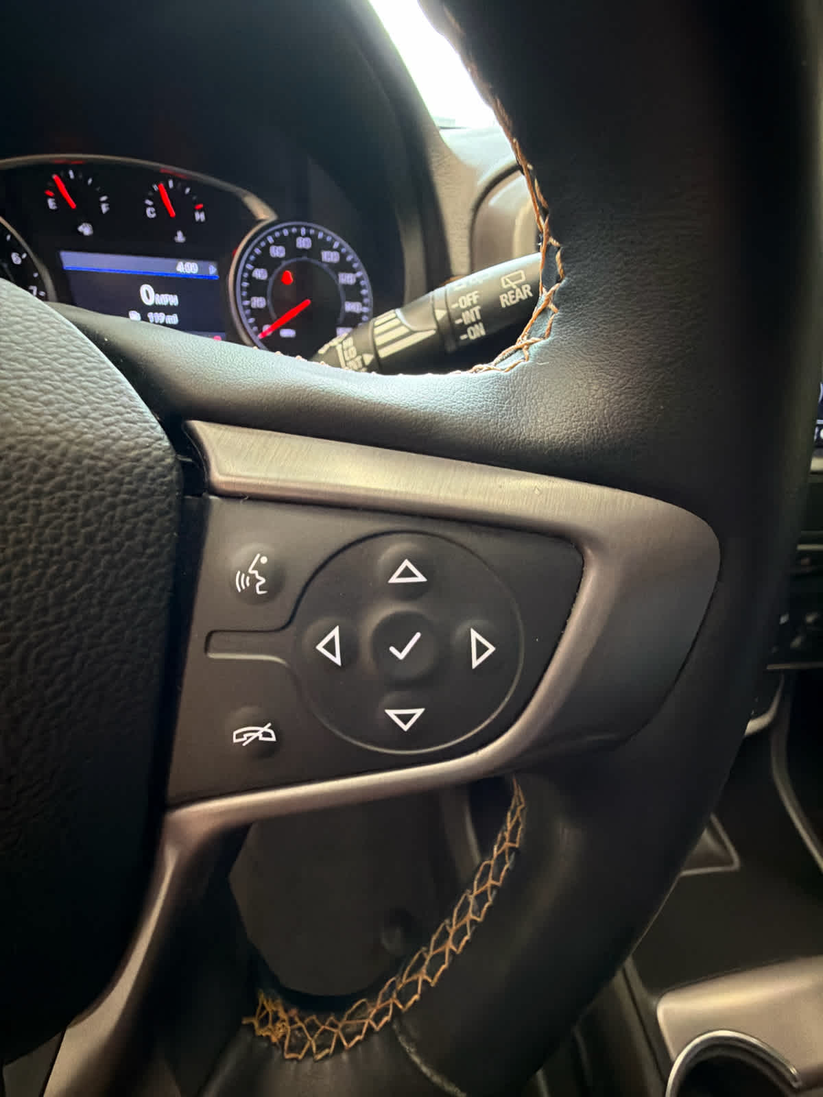 2023 GMC Terrain photo 20 of 37