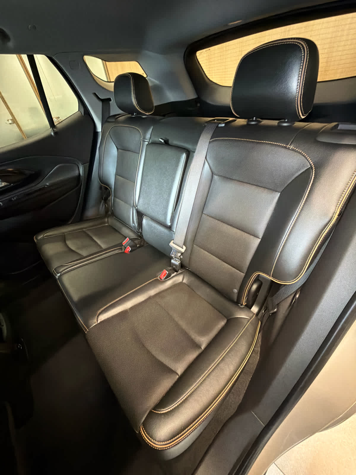 2023 GMC Terrain photo 28 of 37