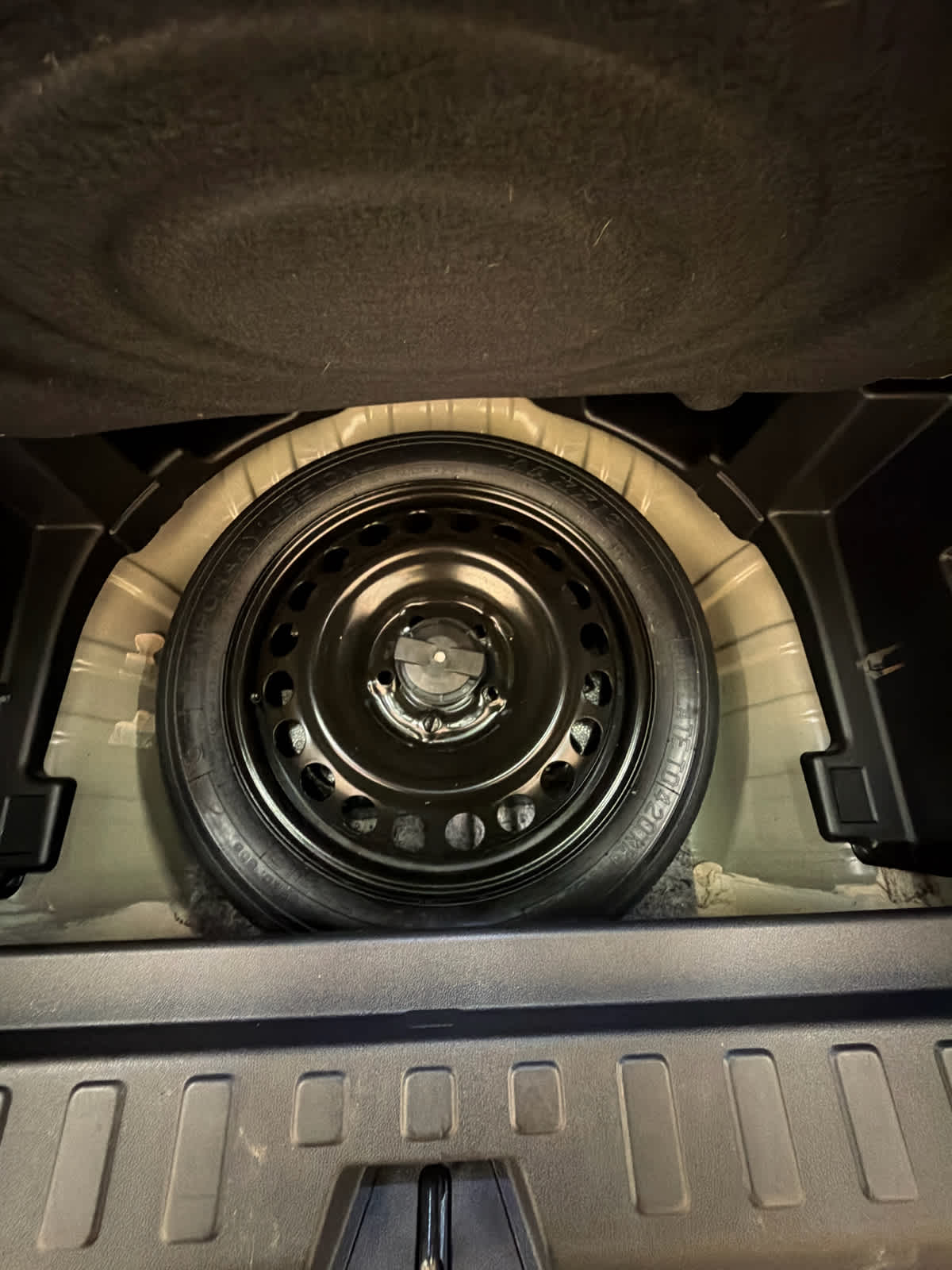 2023 GMC Terrain photo 31 of 37