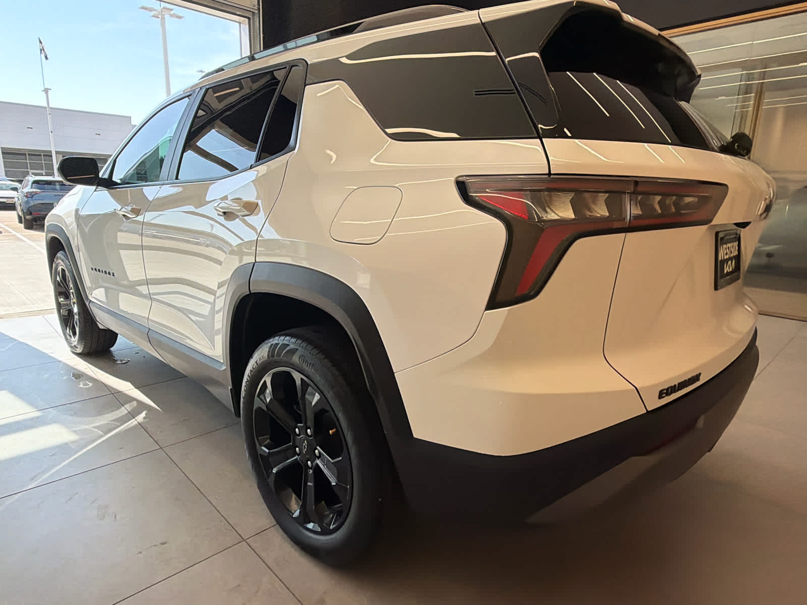 2025 Chevrolet Equinox FWD LT Summit White at Friendly Ford Crosby