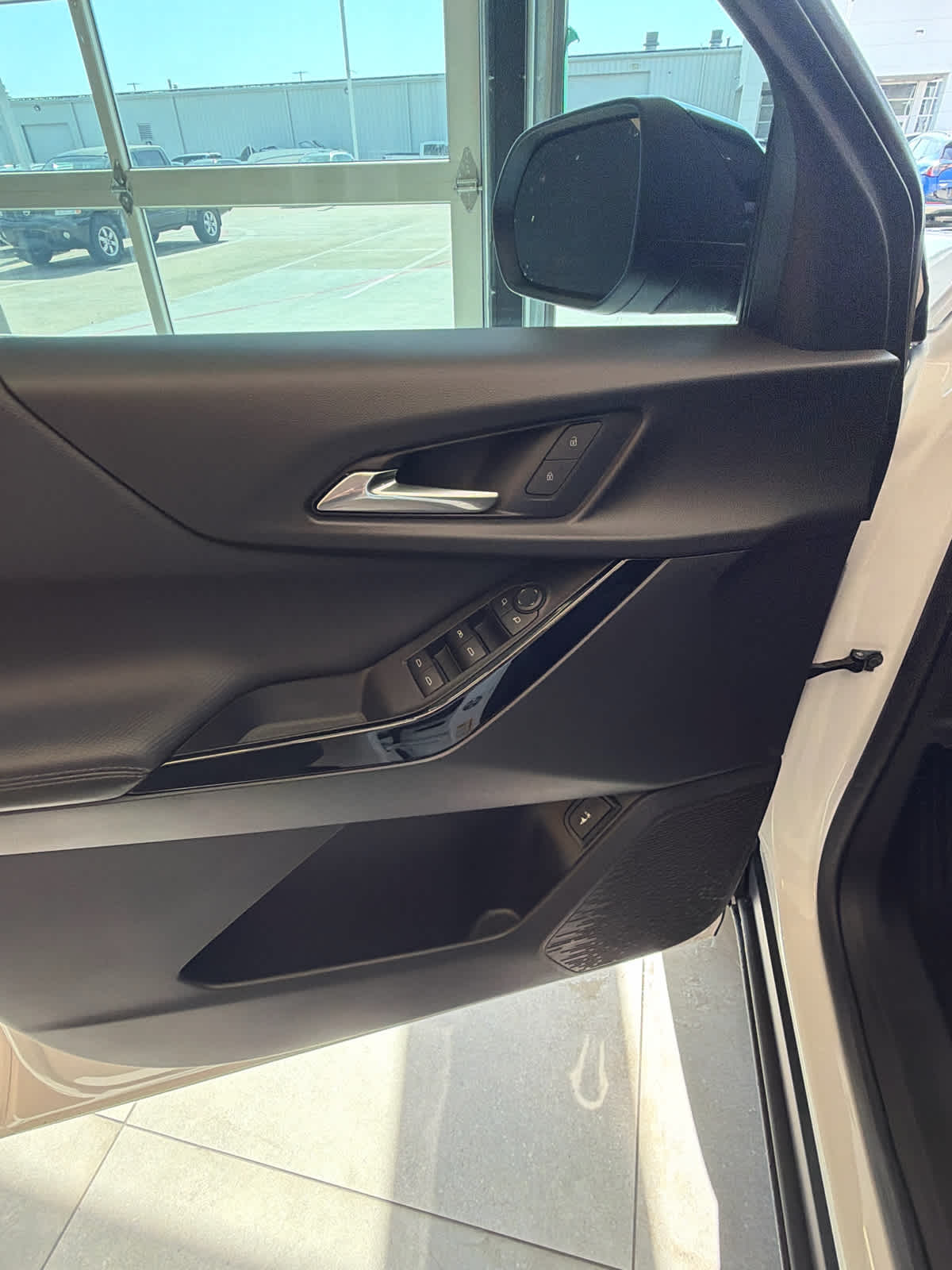 2025 Chevrolet Equinox FWD LT Summit White at Friendly Ford Crosby