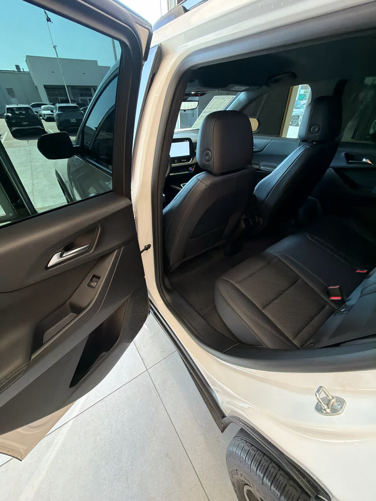 2025 Chevrolet Equinox FWD LT Summit White at Friendly Ford Crosby