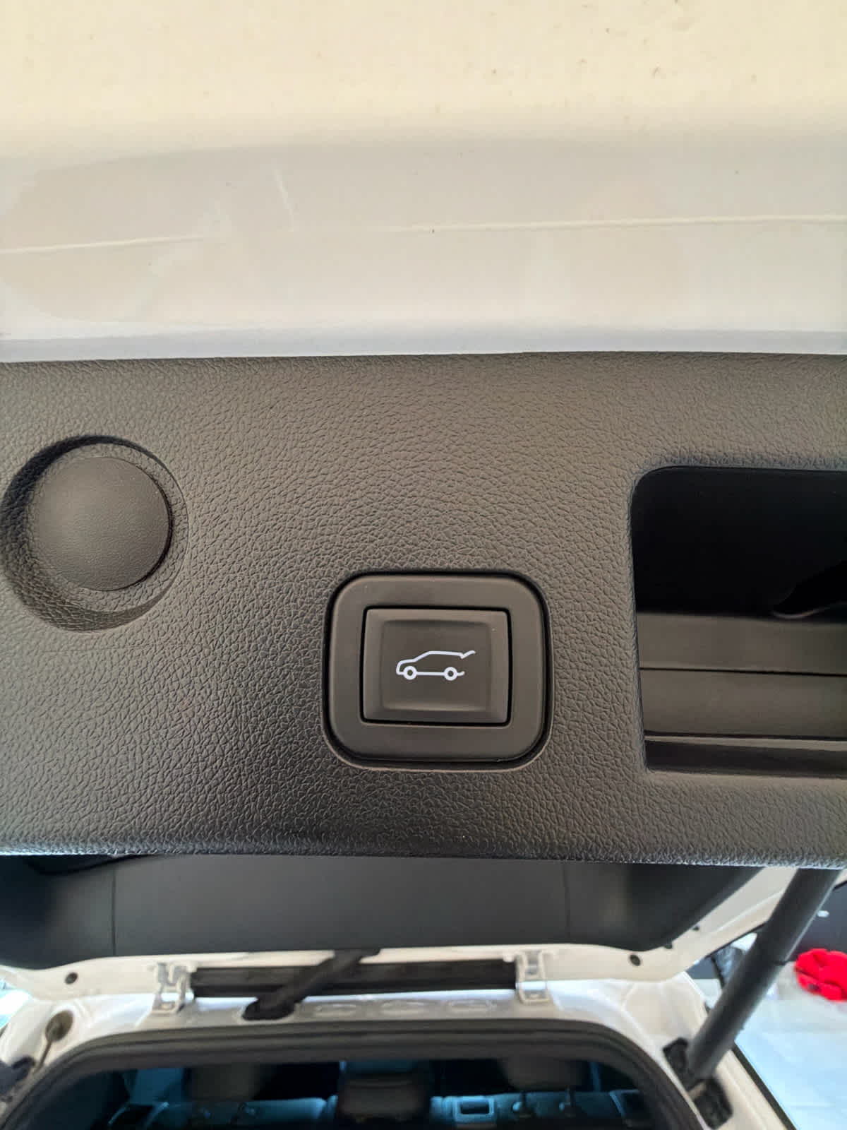 2025 Chevrolet Equinox FWD LT Summit White at Friendly Ford Crosby