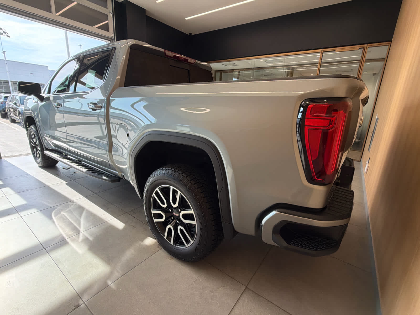 2026 GMC Sierra 1500 photo 3 of 42