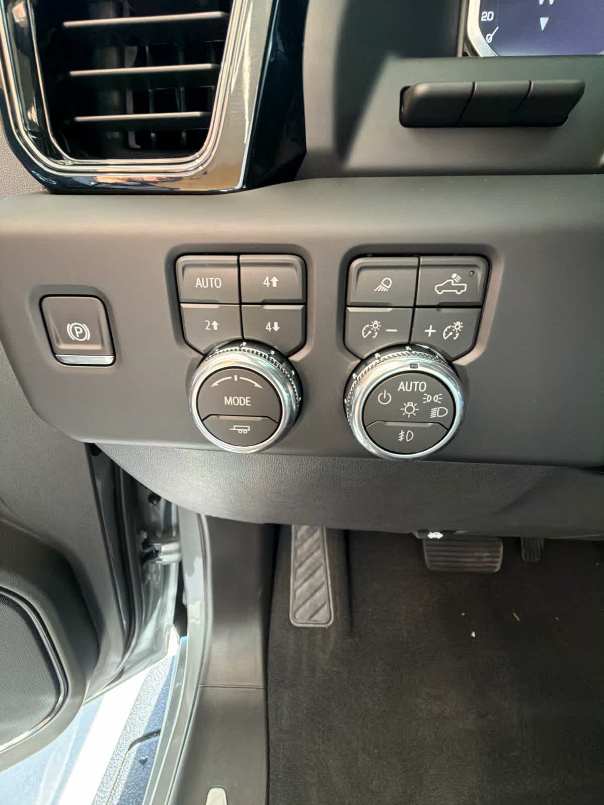 2026 GMC Sierra 1500 photo 25 of 42