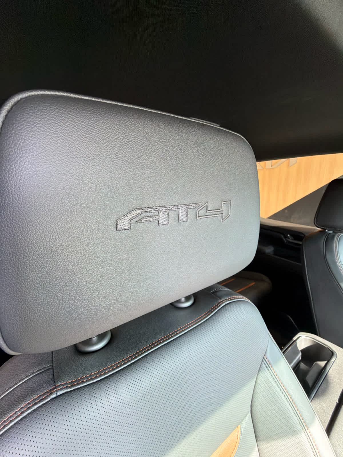 2026 GMC Sierra 1500 photo 40 of 42