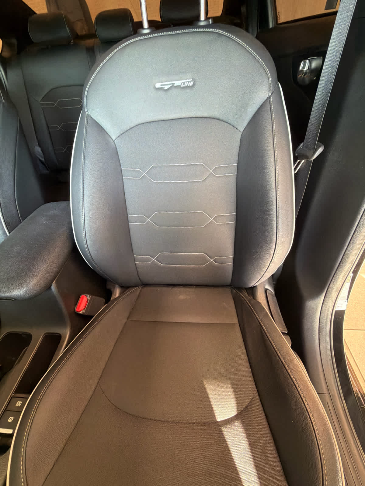 2024 Kia Forte photo 14 of 29