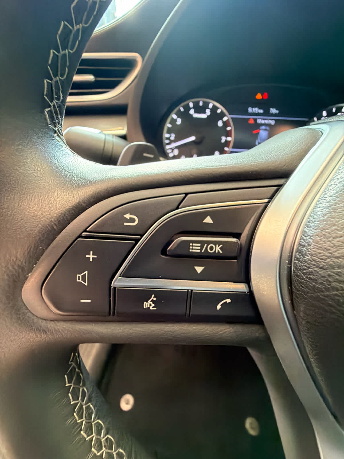 2024 INFINITI QX50 photo 19 of 38