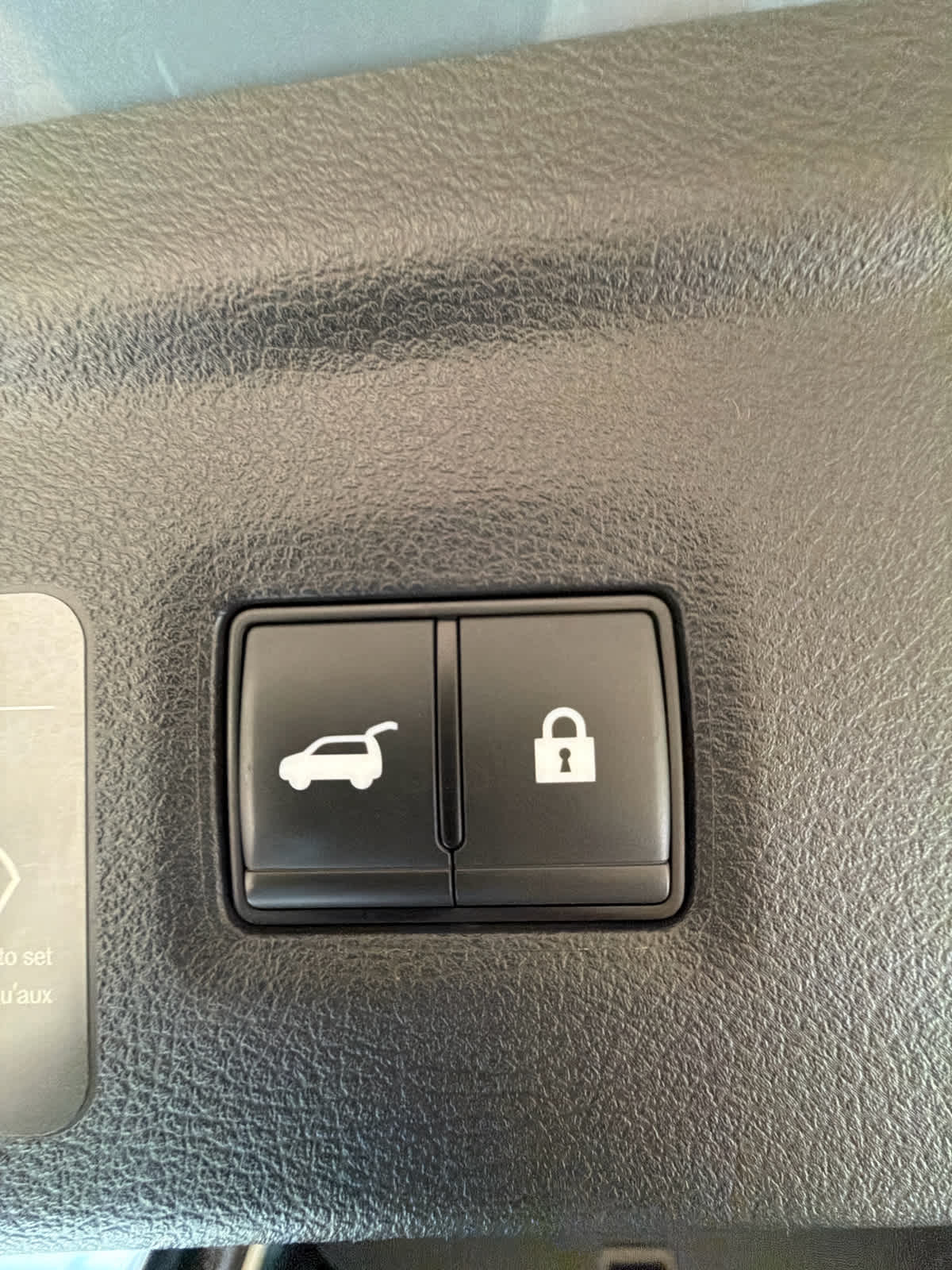 2024 INFINITI QX50 photo 35 of 38