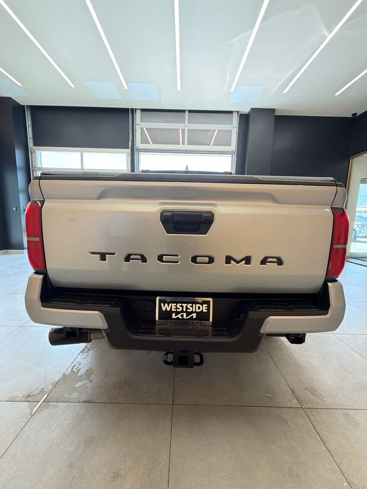 2025 Toyota Tacoma photo 8 of 31