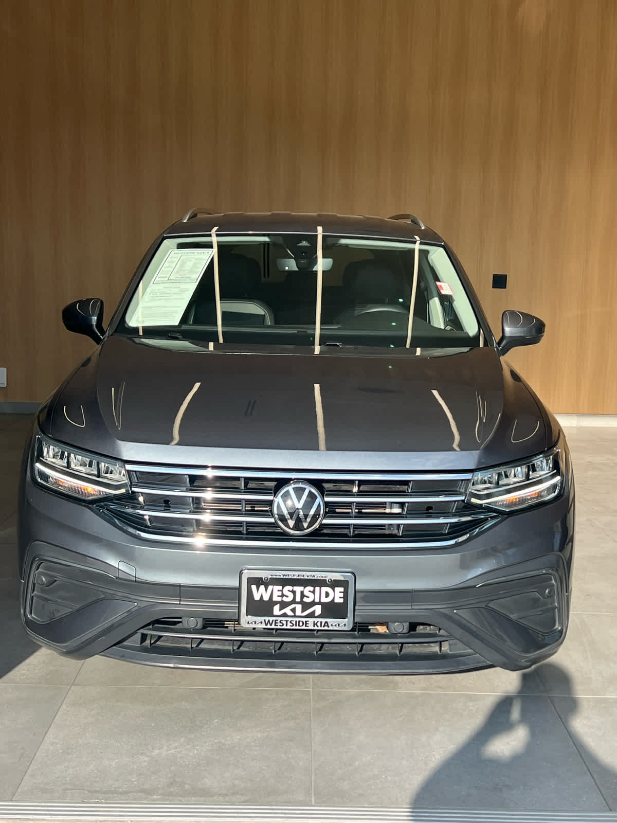 2023 Volkswagen Tiguan SE - 5